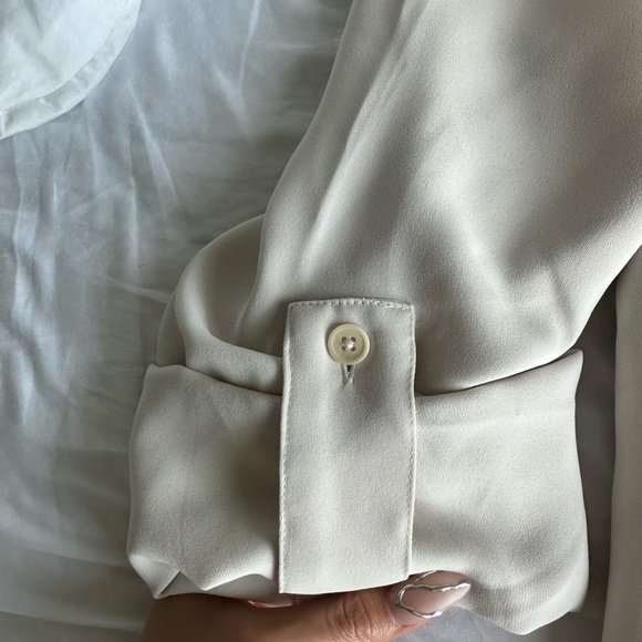 Aritzia | BABATON Kahlo Robe - Picture 6 of 13